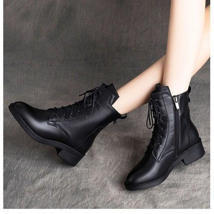 Pointed toe lace-up warm British style women's leather boots